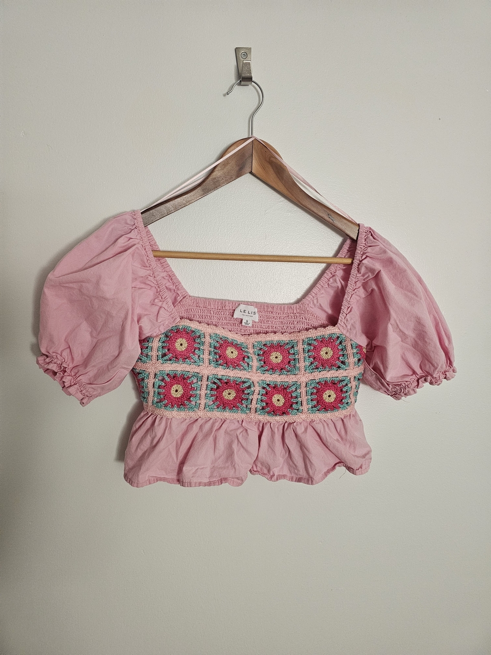 Le Lis Pink Crochet-Panel Puff Sleeve Crop Top Size Small Boho Chic